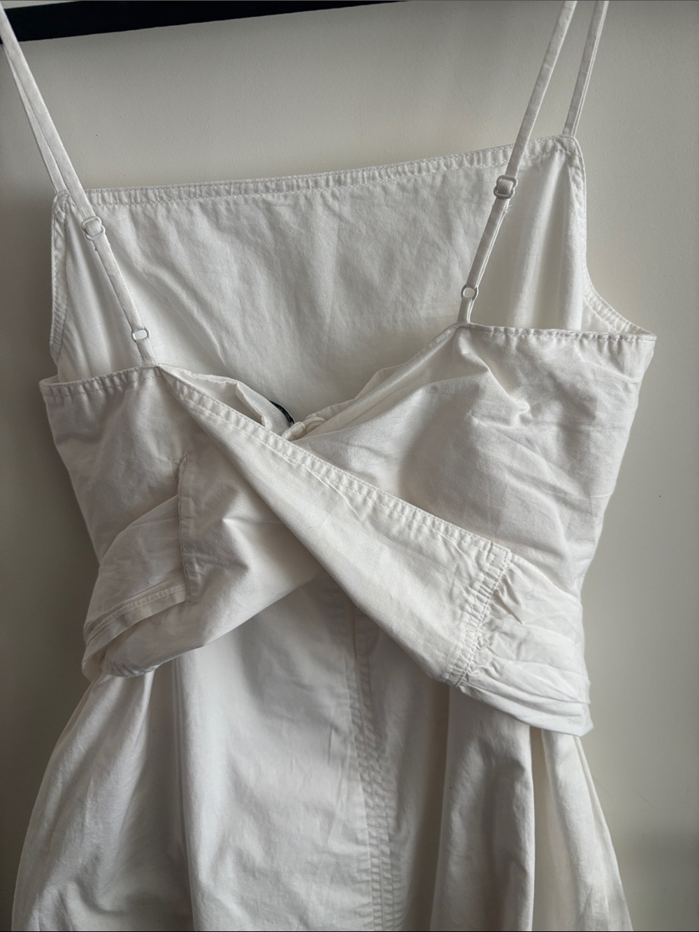 ELIZABETH and JAMES Sz 0 Square-Neck Midi Dress with Tie Waist Assymetric Hem - Picture 4 of 9
